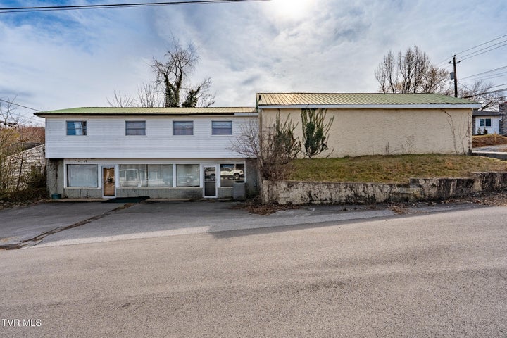 1st photo of 2315 Bay Street