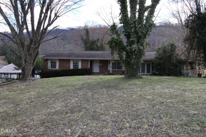 1st photo of 1443 Goshen Valley Road