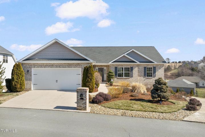 1st photo of 376 Sweetgrass Lane