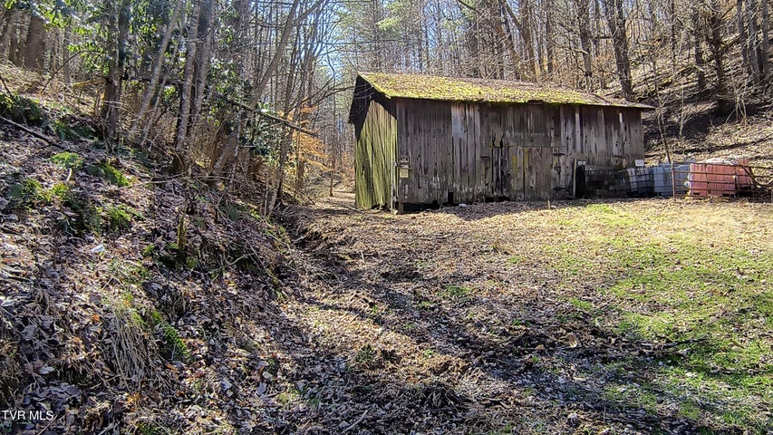 1st photo of 841 Green Road
