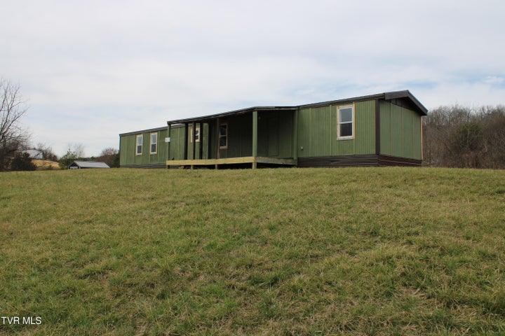 1st photo of 2960 Poplar Springs Road
