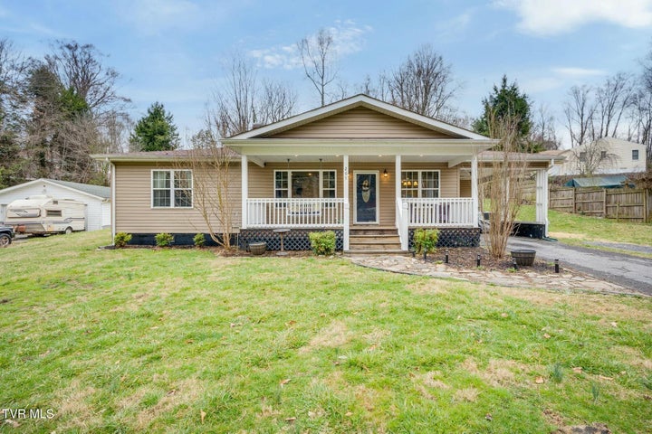 1st photo of 209 Forest Drive