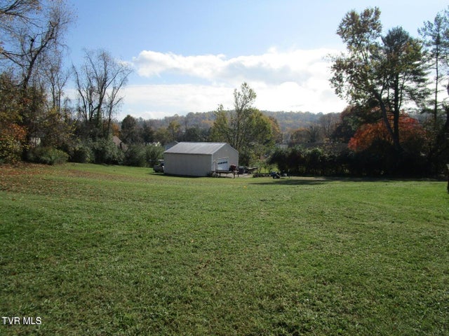 1st photo of 2200 Hicks Road