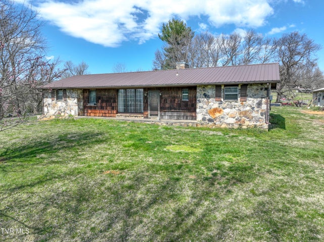 1st photo of 130 Sparks Rd Road