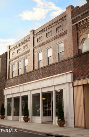 1st photo of 206 Gay Street Street