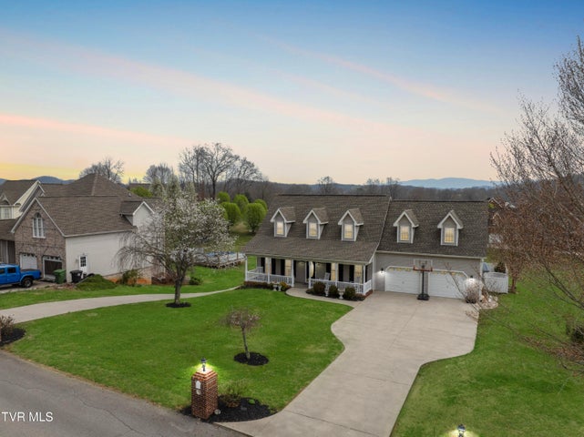 1st photo of 239 Brown Circle