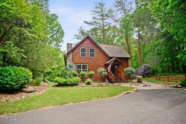 1st photo of 236 Lakeside Drive