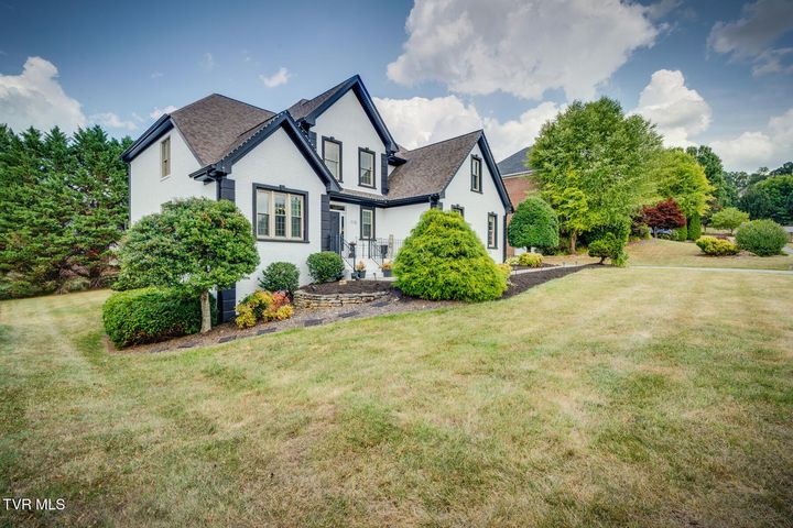 1st photo of 115 Reed Circle
