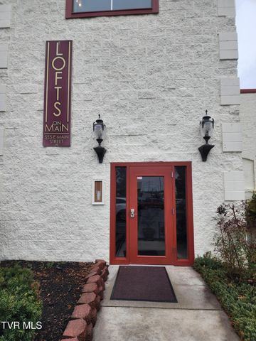 1st photo of 555 Main Street