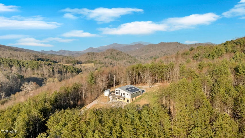 1st photo of 1098-1 Paint Mountain Road