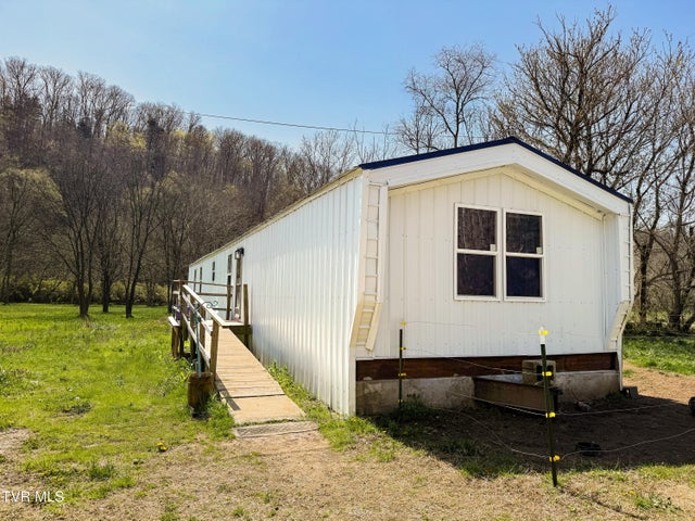 1st photo of 2094 Indian Creek Road