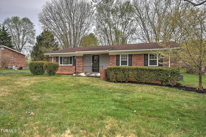 1st photo of 1702 Jackson Terrace