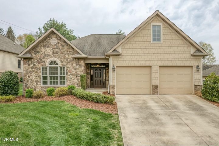 1st photo of 94 Cypress Ridge Court