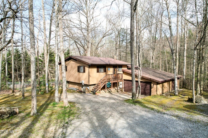 1st photo of 120 Misty Way