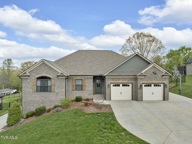1st photo of 1073 Panoramic Vista 