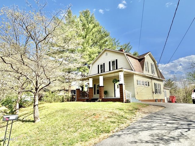 1st photo of 1104 King Springs Road
