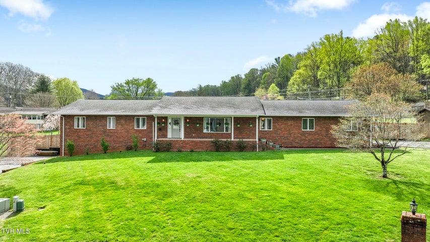 1st photo of 506 Old Stage Road