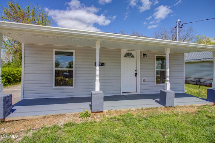 1st photo of 2304 Ashwood Ave Avenue