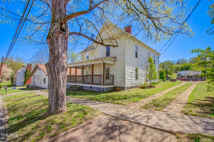 1st photo of 326 Main Street