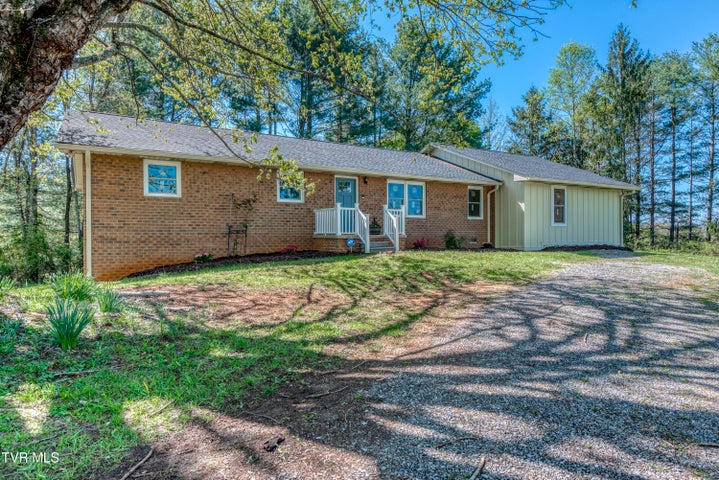 1st photo of 677 Summit Drive