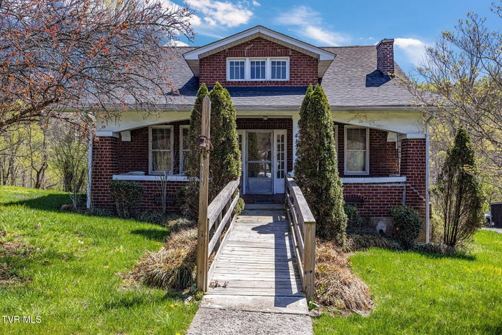 1st photo of 41144 Morgan Avenue