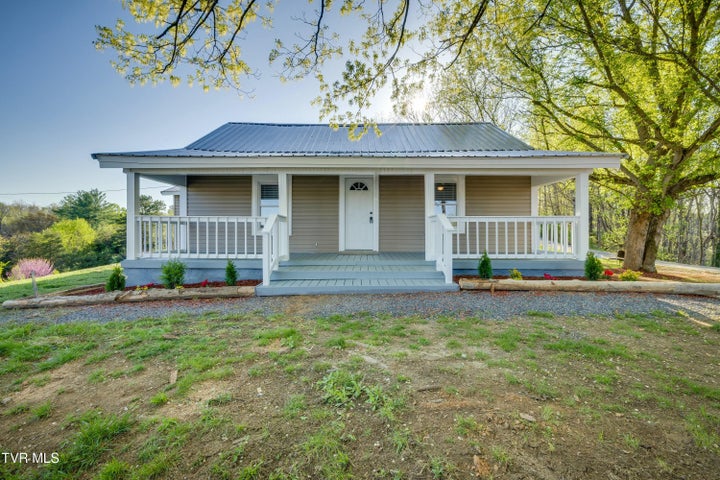 1st photo of 290 Brookside Drive