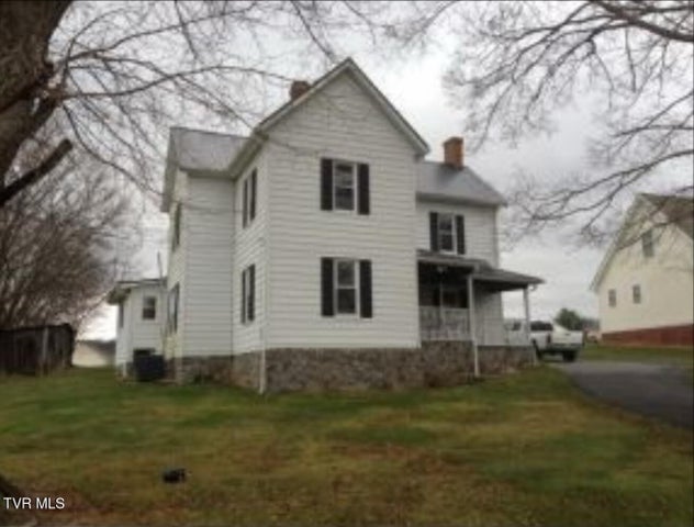 1st photo of 250 Five Oaks Road