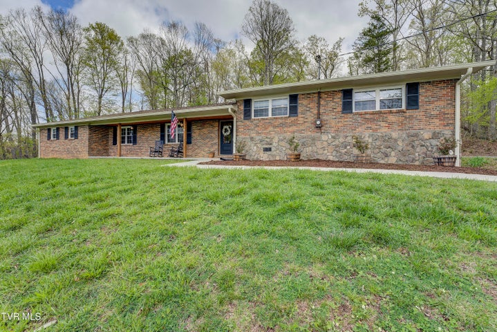 1st photo of 368 New Hope Road