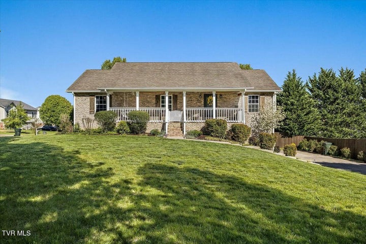1st photo of 411 Crystal Springs Circle