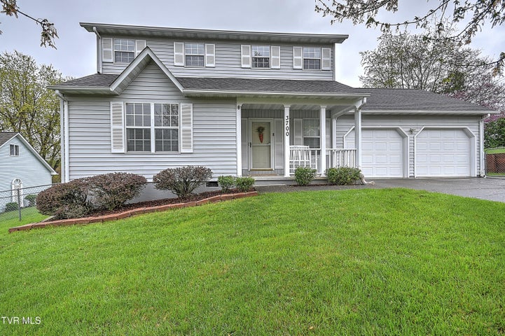 1st photo of 3700 Deepwood Drive