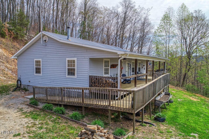 1st photo of 7538 Snake Hollow Road