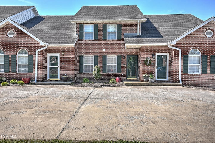 1st photo of 127 Eagle View Pvt Drive