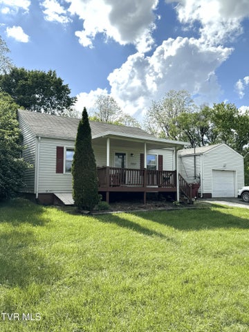 1st photo of 1707 Oakland Avenue