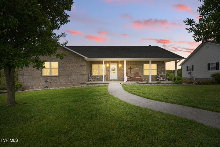 1st photo of 453 Possum Creek Road