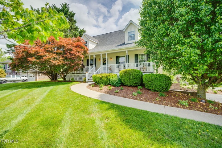 1st photo of 111 Bermuda Drive