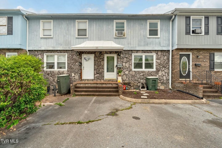 1st photo of 601 G Street