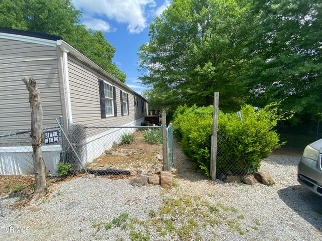 1st photo of 2420 Bailey Bridge Road