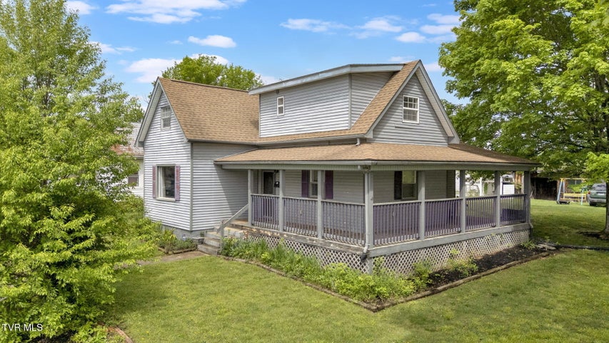 1st photo of 302 Wilson Avenue