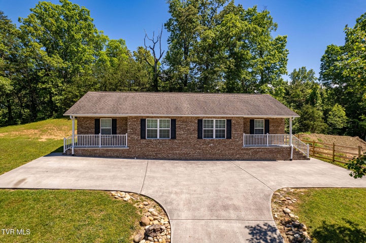 1st photo of 2834 Seth Avenue