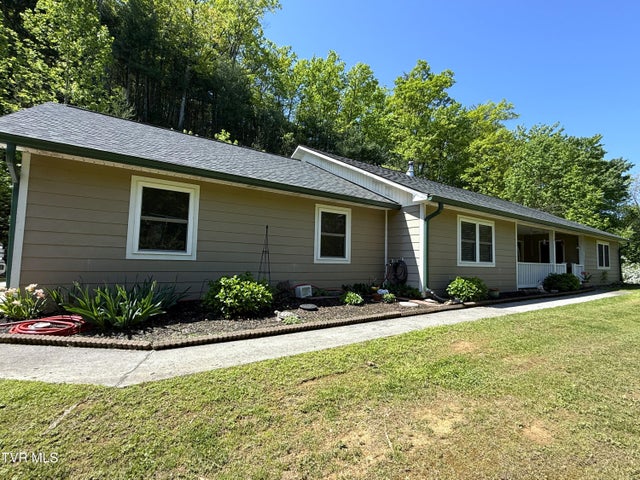 1st photo of 804 Punkton Road