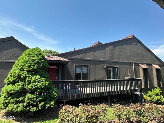 1st photo of 544 Fleetwood Drive