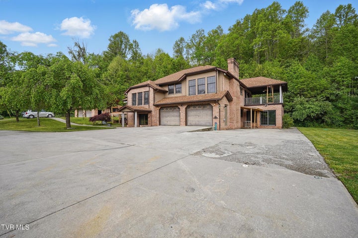 1st photo of 271 Burgan Road