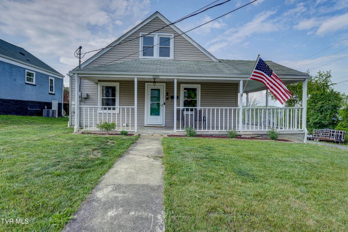 1st photo of 1225 Shelby Street