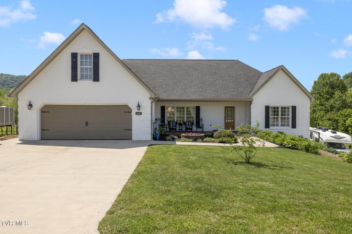 1st photo of 220 Misty View Circle