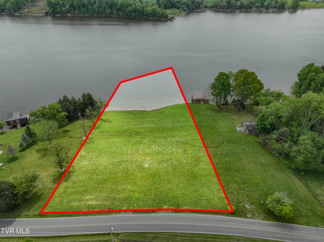 1st photo of 604 Sugar Hollow Road