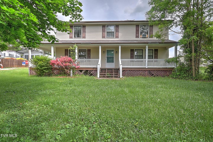 1st photo of 700 Painter Creek Road