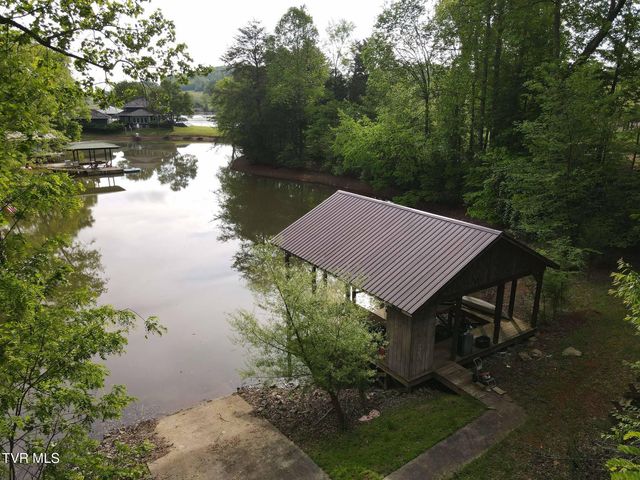 1st photo of 500 Candy Creek Private Drive