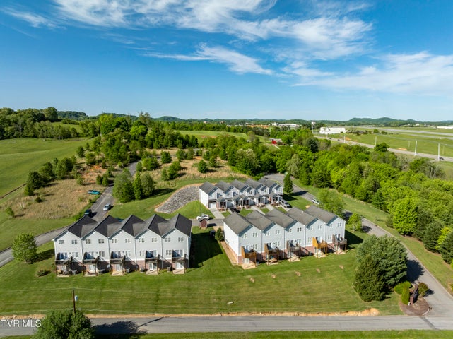 1st photo of 200 Deck Lane