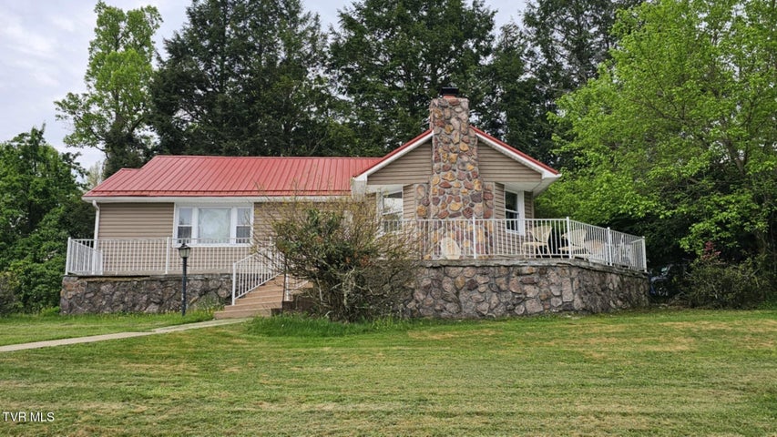1st photo of 616 Kiser Avenue