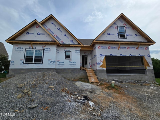 1st photo of 1616 Maple Ridge Court